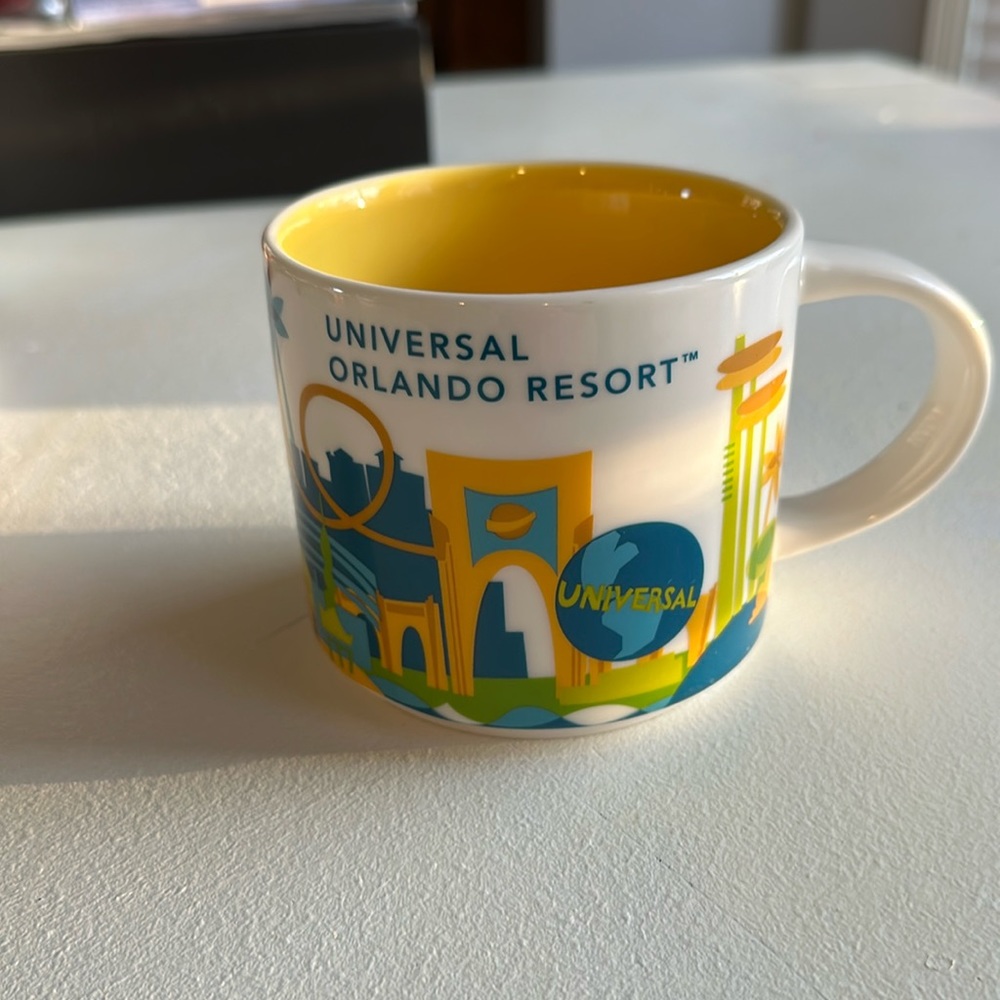 Starbucks Universal Orlando Resort cup.